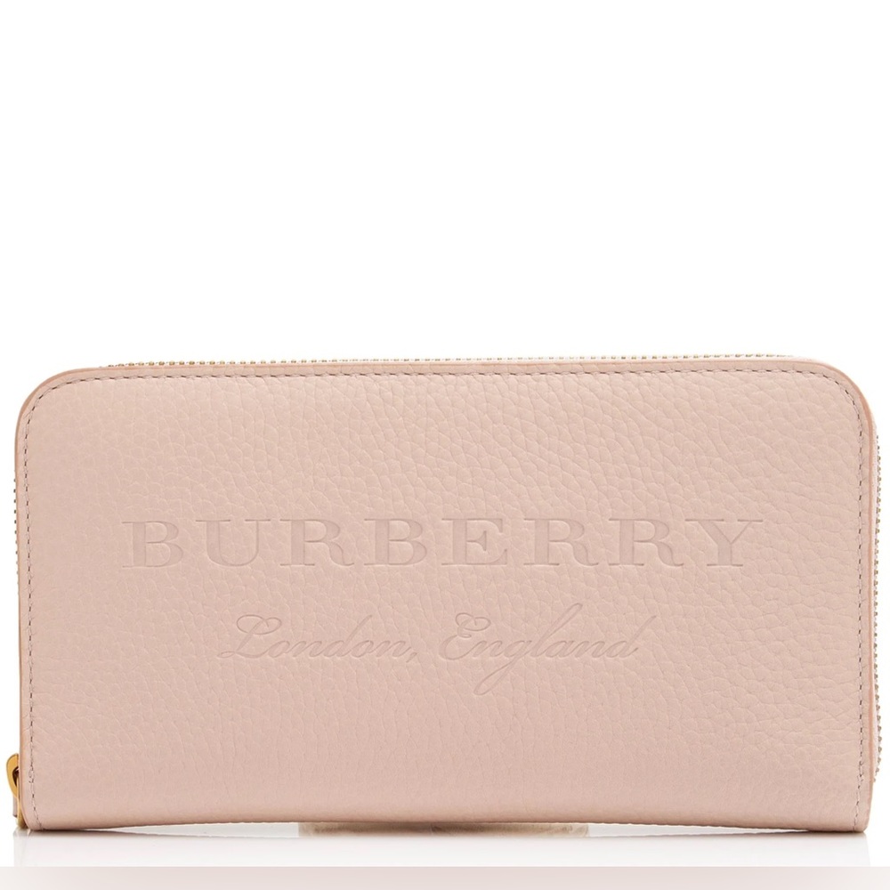 Authentic BURBERRY Grainy Calfskin Logo Embossed Zip Wallet